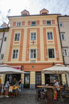 Ljubljana - Hiša Ciril Metodov trg 15