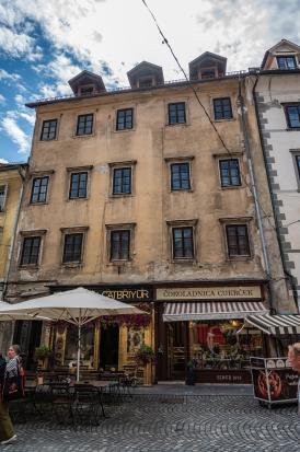 Ljubljana - Hiša Ciril Metodov trg 19