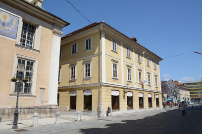 Ljubljana - Župnišče Ciril Metodov trg 5