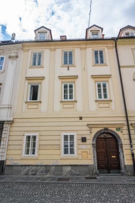 Ljubljana - Hiša Ciril Metodov trg 7