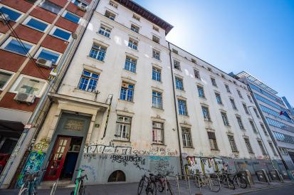 Ljubljana - Stavba Kersnikova 4