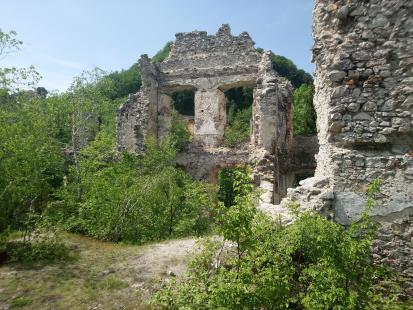 Babna Gora - Razvaline gradu Žusem