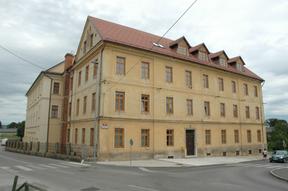 Novo mesto - Dekliška šola z internatom v Šmihelu