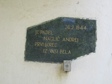 Zgornja Bela - Spominska plošča na hiši Zgornja Bela 46