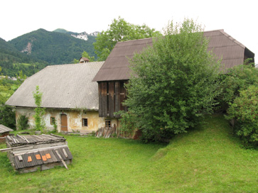 Mojstrana - Domačija Cesta v Radovno 1