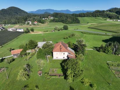 Črnova - Graščina Dobrova