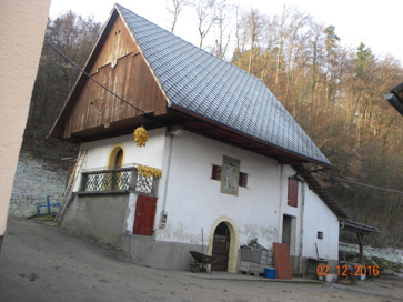 Medvode - Kašča pri hiši Kurirska 4
