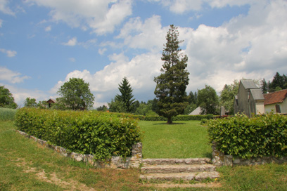 Kranj - Vojaško pokopališče iz prve svetovne vojne na Rupi