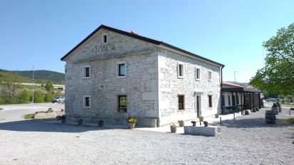 Kozina - Domačija Bazoviška 20