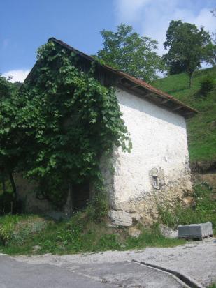 Leskovica - Kašča pri hiši Leskovica 14