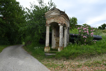 Hlevnik - Znamenje