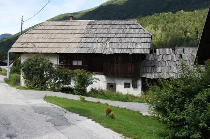 Log pri Kranjski Gori - Domačija Log 9