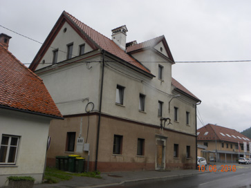 Lož - Hiša Cesta 19. oktobra 54