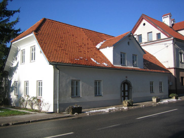Lož - Hiša Cesta 19. oktobra 56
