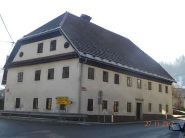 Žiri - Hiša Idrijska 1