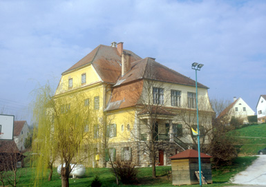 Jurski Vrh - Šola
