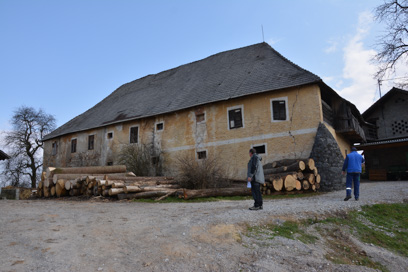 Črnomelj - Gospodarsko poslopje Rožičevega gradu