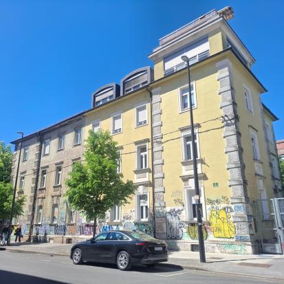 Ljubljana - Hiša Metelkova 3-5