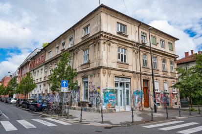 Ljubljana - Hiša Metelkova 1