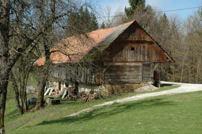Vnajnarje - Pod pri hiši Vnajnarje 11