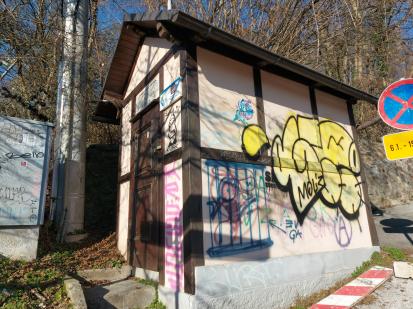Ljubljana - Transformatorska postaja ob Ulici na Grad
