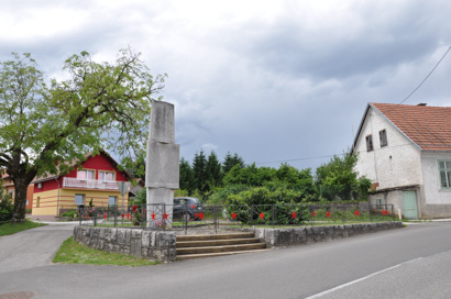 Vinica - Spomenik NOB