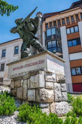 Postojna - Spomenik NOB I