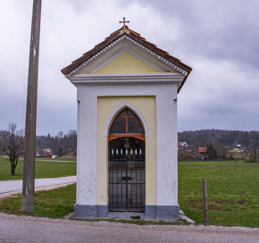 Črni Vrh nad Idrijo - Plešnarjeva kapelica