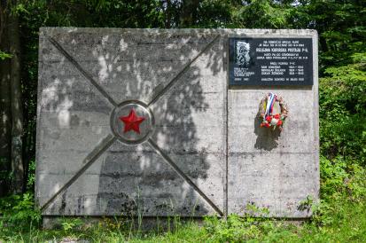 Vojsko pri Idriji - Spomenik kurirjem