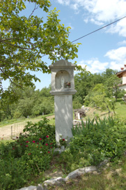 Vitovlje - Znamenje pred zaselkom Užice