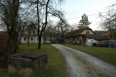 Razdrto pri Šentjerneju - Hiša Razdrto 10