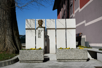 Dobrnič - Spomenik Jožetu Slaku