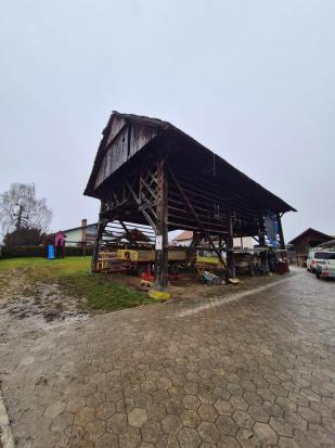 Rakovlje - Kozolec na domačiji Rakovlje 18