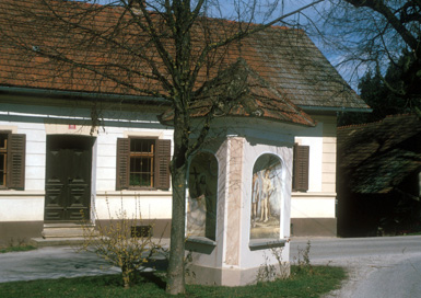 Cezanjevci - Trikotno znamenje