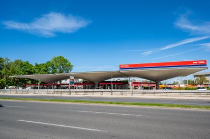 Ljubljana - Bencinski servis Petrol na Tivolski
