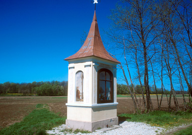 Stročja vas - Znamenje