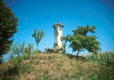 Podlehnik - Znamenje na slemenu