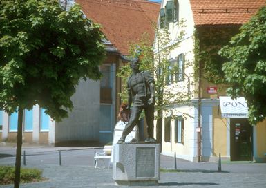 Slovenska Bistrica - Spomenik NOB na Trgu svobode