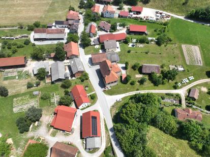 Loke pri Taboru - Vaško jedro