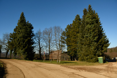 Kuzarjev Kal - Spominski park