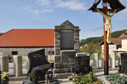 Čatež - Spomenik padlim v 1. svetovni vojni