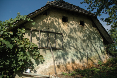 Metlika - Slančeva zidanica v Berčicah