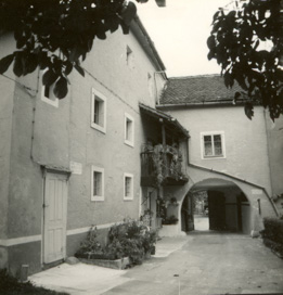 Dolnja Košana - Staro župnišče