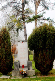 Leše pri Tržiču - Spomenik borcem in žrtvam NOB