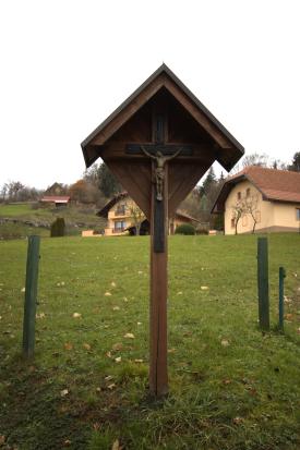 Dobeno - Razpelo na Srednjem Dobenu