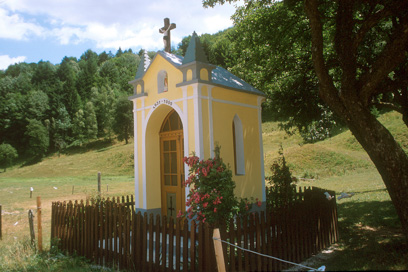 Velika Varnica - Doloska kapelica pri hiši Velika Varnica 18