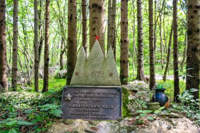 Bate - Spominska plošča Milanu Kalanu-Kleku