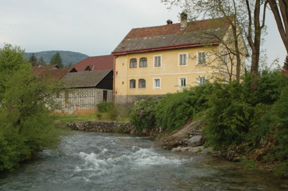 Dolenjske Toplice - Povšetova domačija