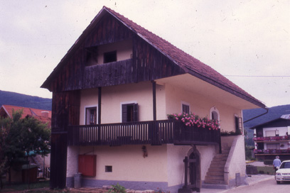 Jurka vas - Domačija Jurka vas 13 in 15