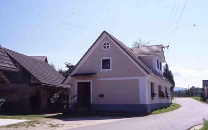 Mali Podljuben - Domačiji Mali Podljuben 3 in 4